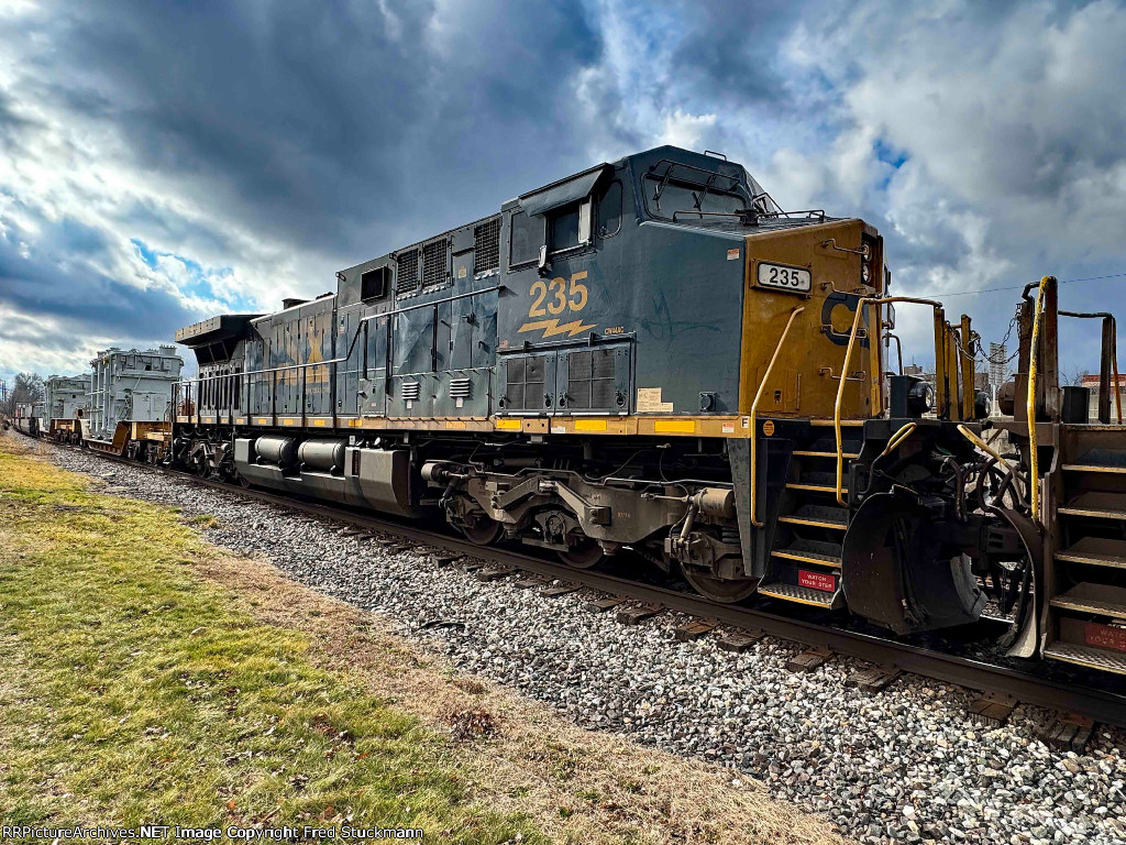 CSX 235